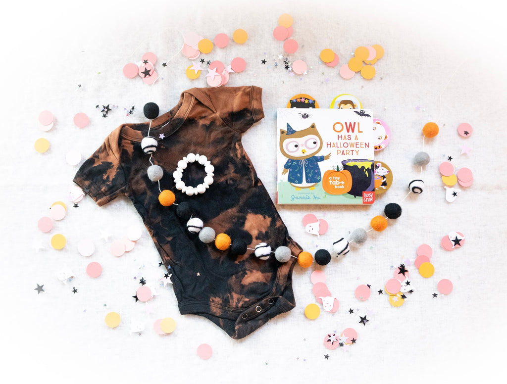 Halloween baby gift, fall baby gift, baby garland, Halloween decor, Halloween onesie, Halloween teether, Halloween gift